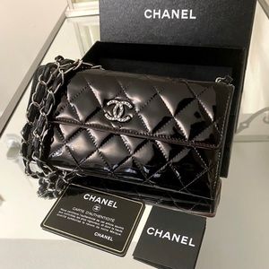 Authentic Chanel Wallet On Chain